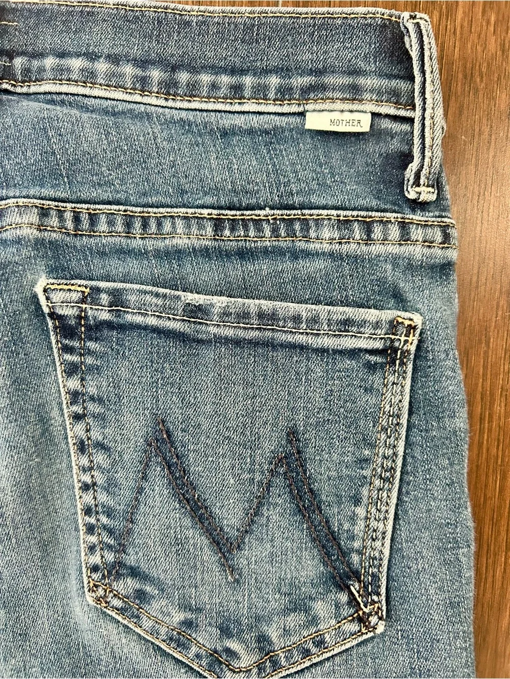 MOTHER Insider Crop Step Hem Fray Jeans